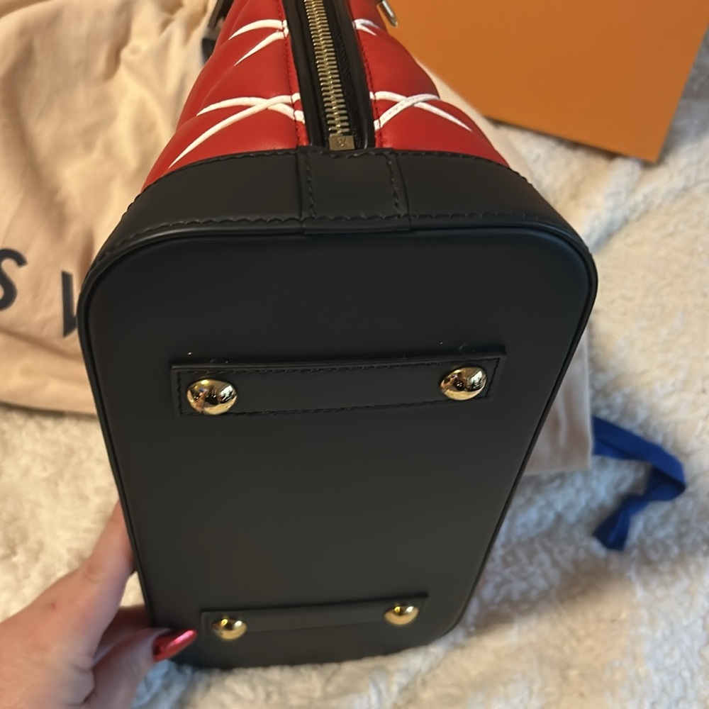 Louis Vuitton Malletage Alma PM Rouge Like NEW - Picture 5 of 9